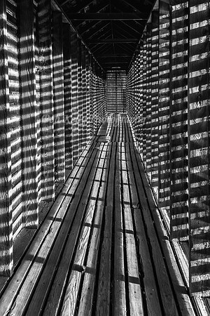Corn Crib-4